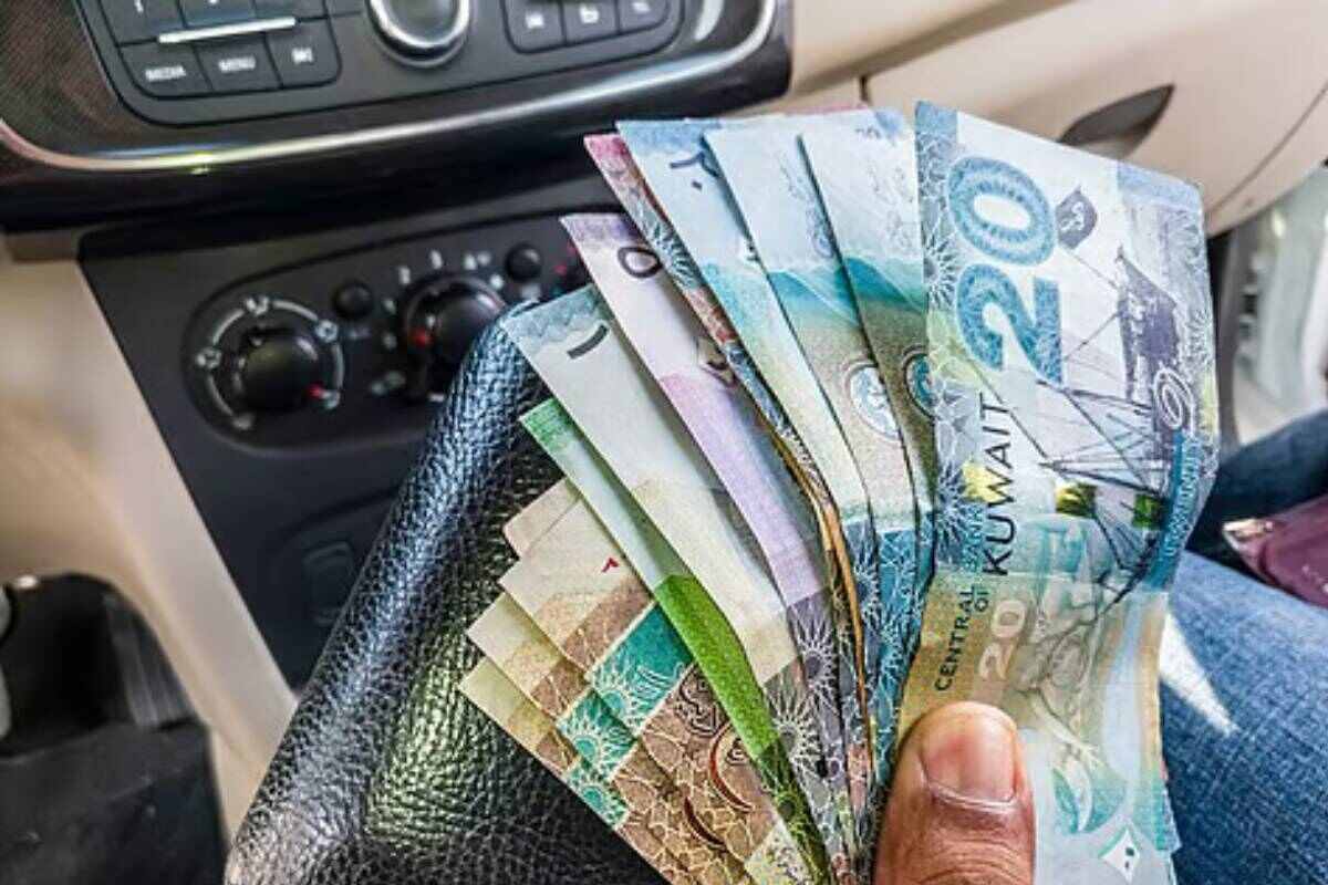 kuwait salary
